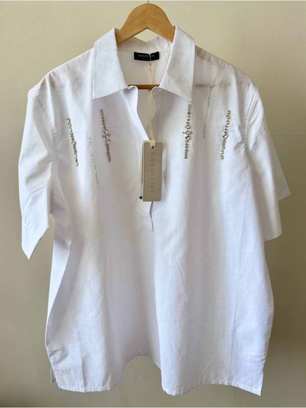 Margittes White Short-Sleeve Button Down Shirt with Crystal Detailing SZ 46
